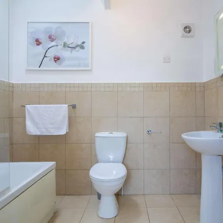 Holiday home 3 Bed In Praa Sands 36256
